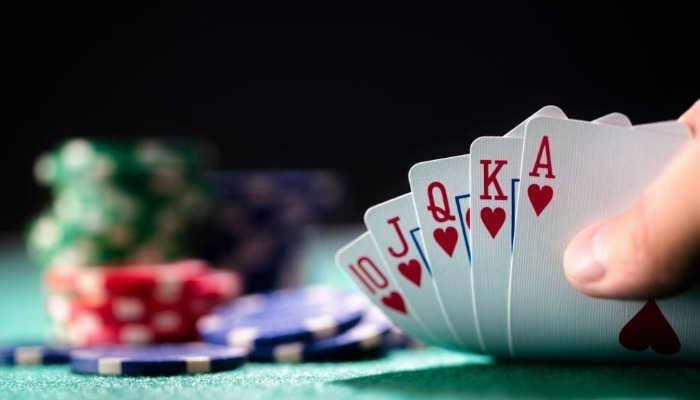 Cải Thiện Kỹ Năng Chơi Poker Online Với Những Bí Quyết Đơn Giản Tại KUBET